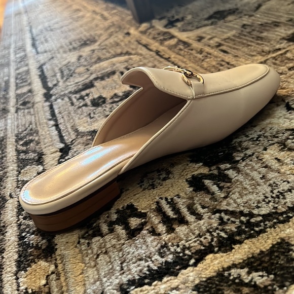 Mules - Picture 6 of 8